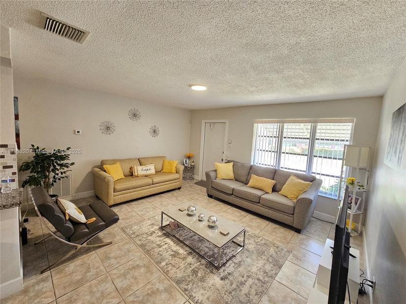 Picture of 4812 NW 49Th Pl, Tamarac FL 33319