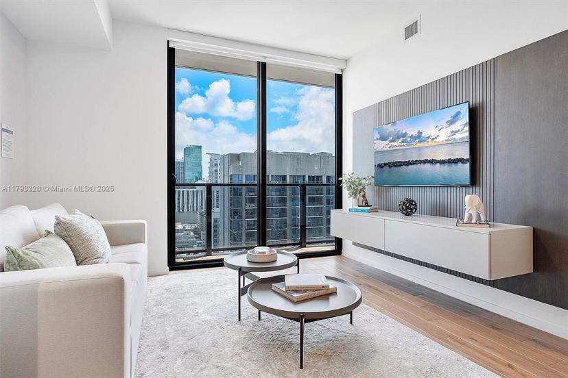 Picture of 398 NE 5Th St # 2517, Miami FL 33132