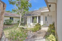 Picture of 2011 SW 44Th Ter, Fort Lauderdale, FL 33317