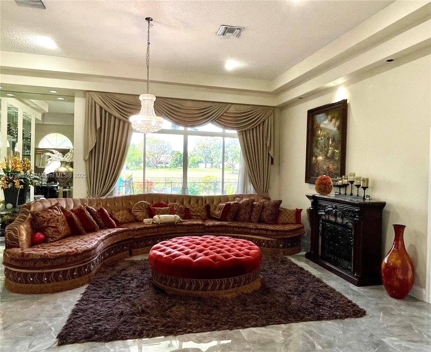 Picture of 12022 Classic Dr, Coral Springs, FL 33071