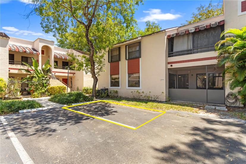 Picture of 20260 NE 3Rd Ct # 3, Miami FL 33179
