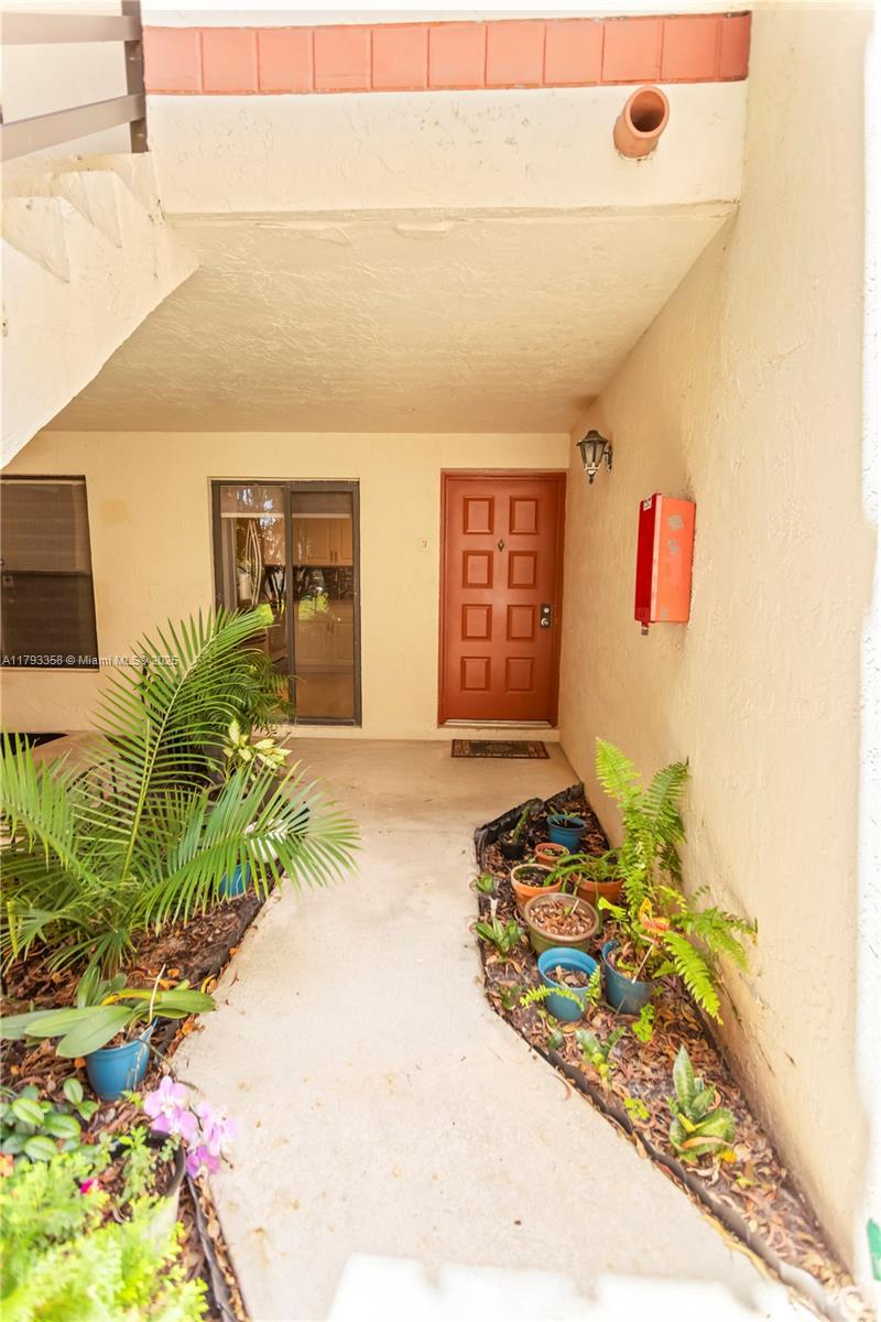 Picture of 20260 NE 3Rd Ct # 3, Miami FL 33179