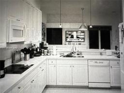 Picture of 6558 NW 113Th Pl, Doral, FL 33178