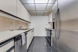 Picture of 2457 Collins Ave # 201, Miami Beach, FL 33140