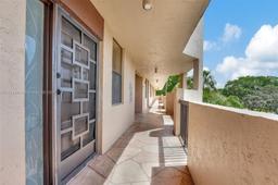 Picture of 2660 N Carambola Cir N # 303, Coconut Creek, FL 33066