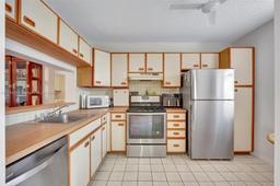 Picture of 2660 N Carambola Cir N # 303, Coconut Creek, FL 33066