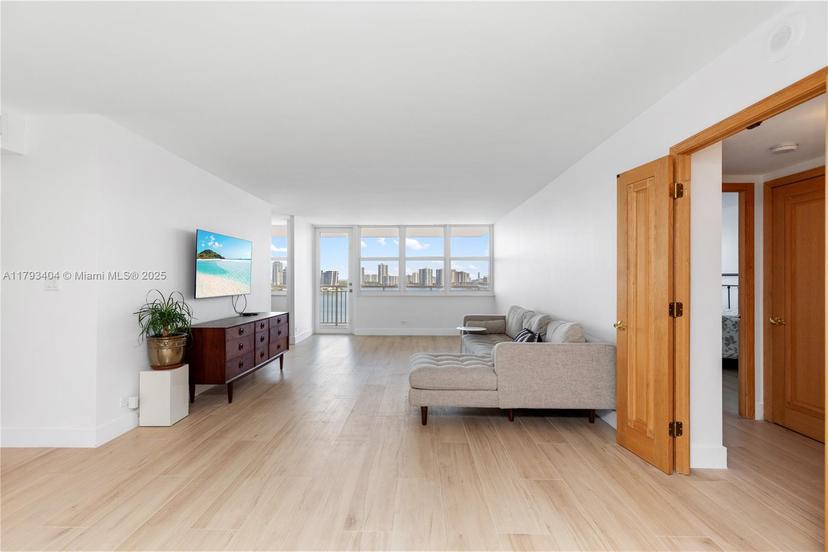Picture of 251 174Th St # 1219, Sunny Isles Beach FL 33160