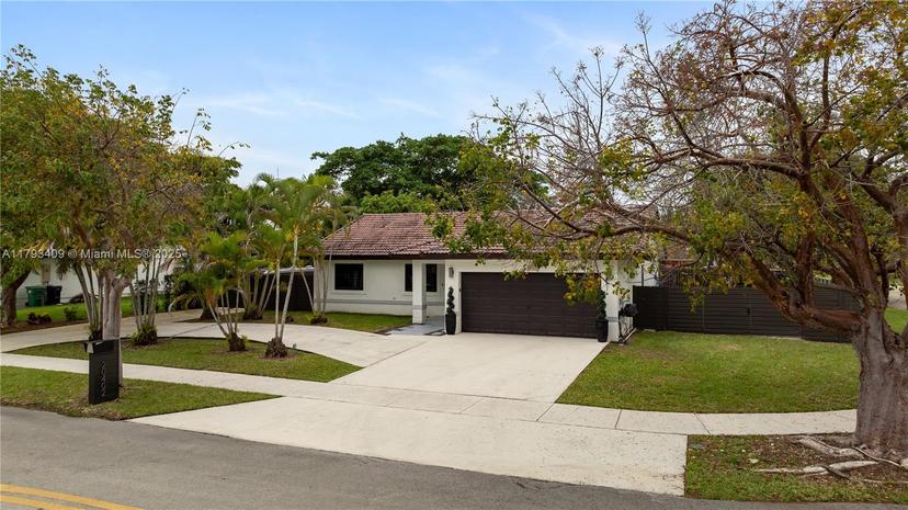 Picture of 20402 SW 130Th Ct, Miami FL 33177