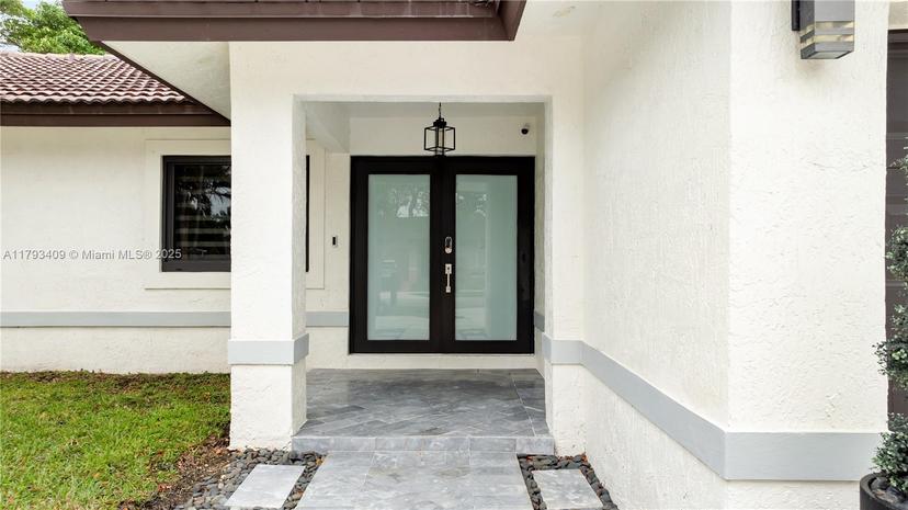 Picture of 20402 SW 130Th Ct, Miami FL 33177