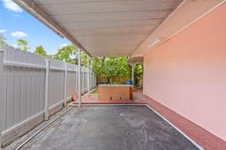 Picture of 15250 SW 300Th St, Homestead, FL 33033