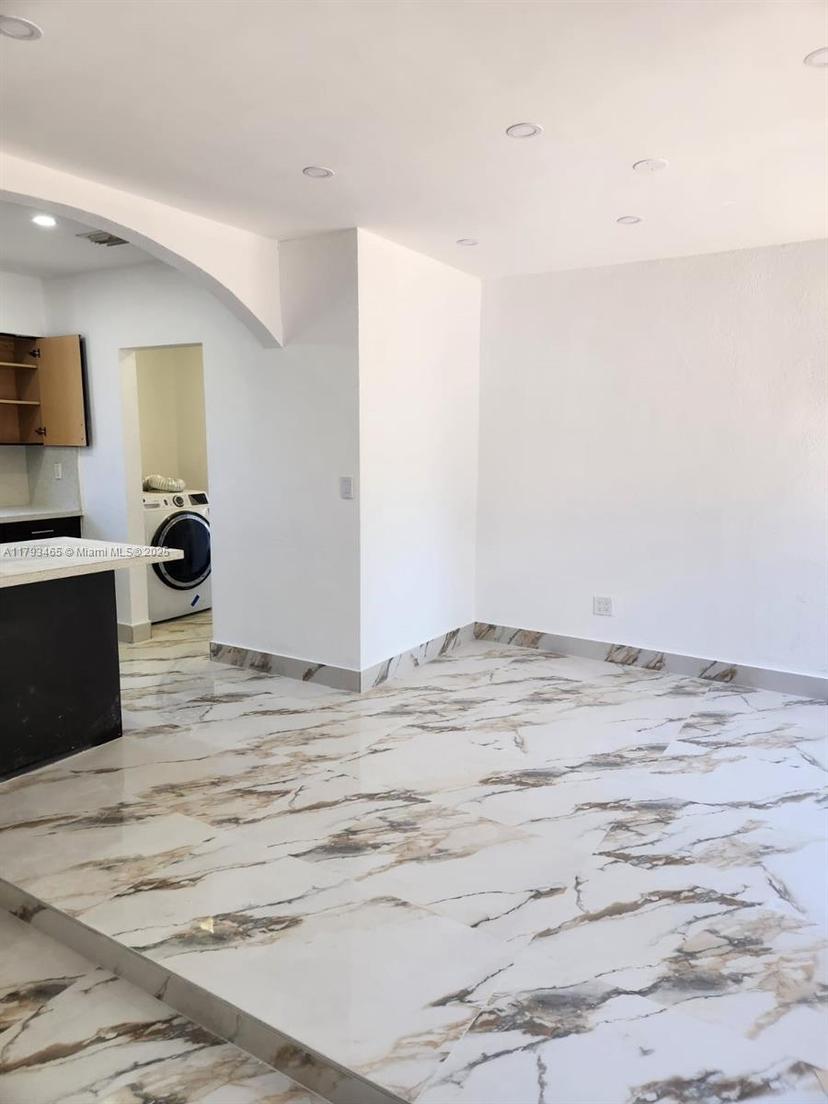 Picture of 19245 NW 12Th Ave, Miami Gardens FL 33169