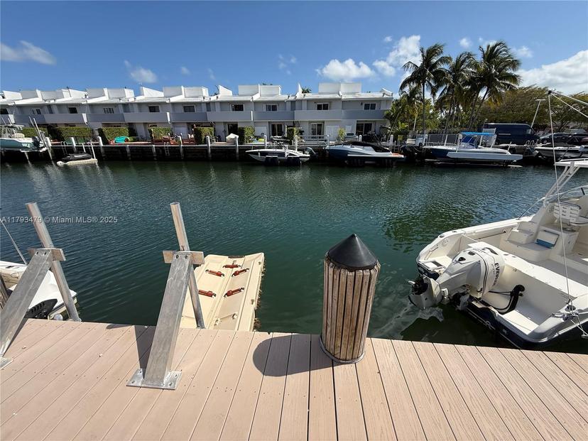 Picture of 3816 NE 167Th St # 54, North Miami Beach FL 33160