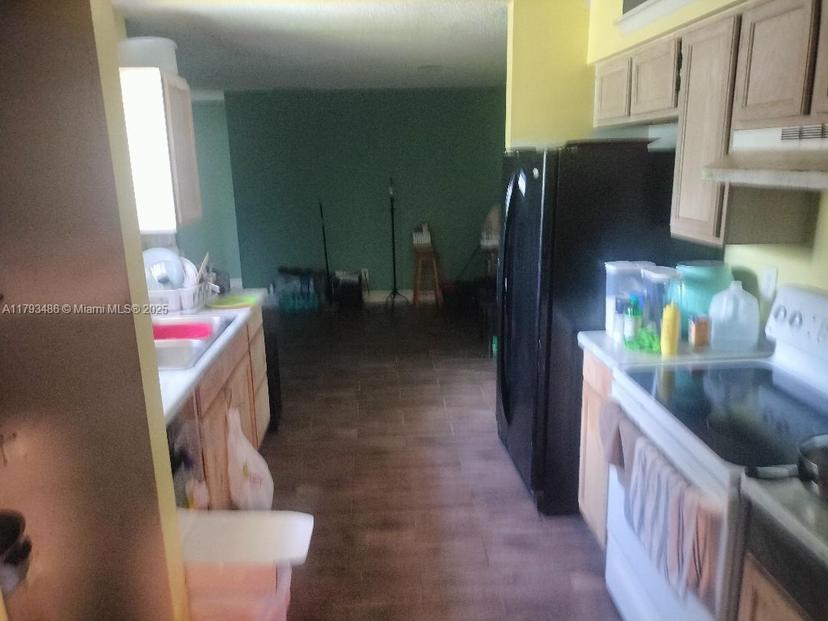Picture of 521 Topeka Rd Sw, Palm Bay FL 32908