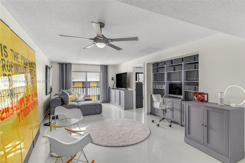 Picture of 1150 Collins Ave # 403, Miami Beach FL 33139