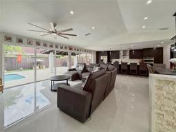 Picture of 10433 SW 21St Ter, Miami, FL 33165