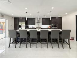 Picture of 10433 SW 21St Ter, Miami, FL 33165