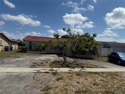 Picture of 8940 Johnson St, Pembroke Pines, FL 33024
