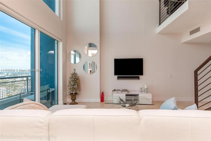 Picture of 60 SW 13Th St # 4205, Miami FL 33130
