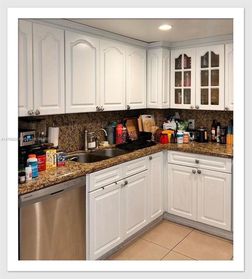 Picture of 5825 Collins Ave, Miami Beach FL 33140