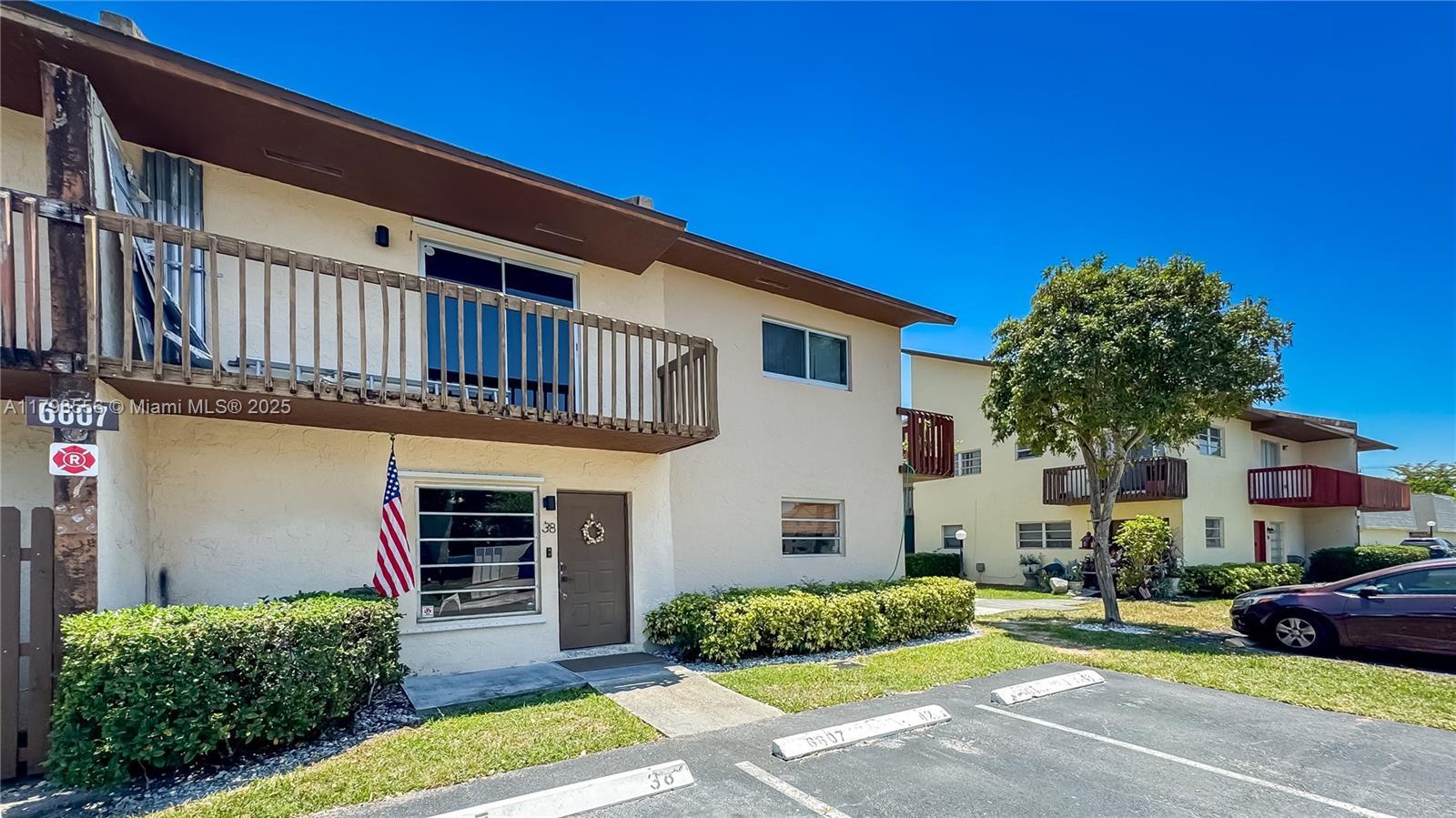 Picture of 6607 Winfield Blvd # 38, Margate, FL 33063