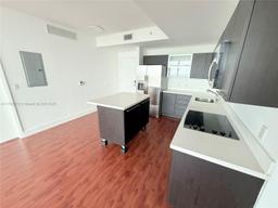 Picture of 90 SW 3Rd St # 4206, Miami, FL 33130
