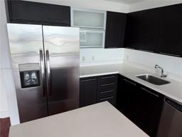 Picture of 90 SW 3Rd St # 4206, Miami, FL 33130