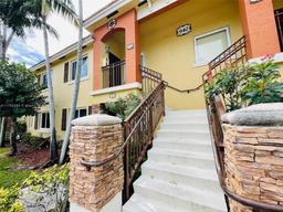 Picture of 940 NE 34Th Ave # 202, Homestead, FL 33033