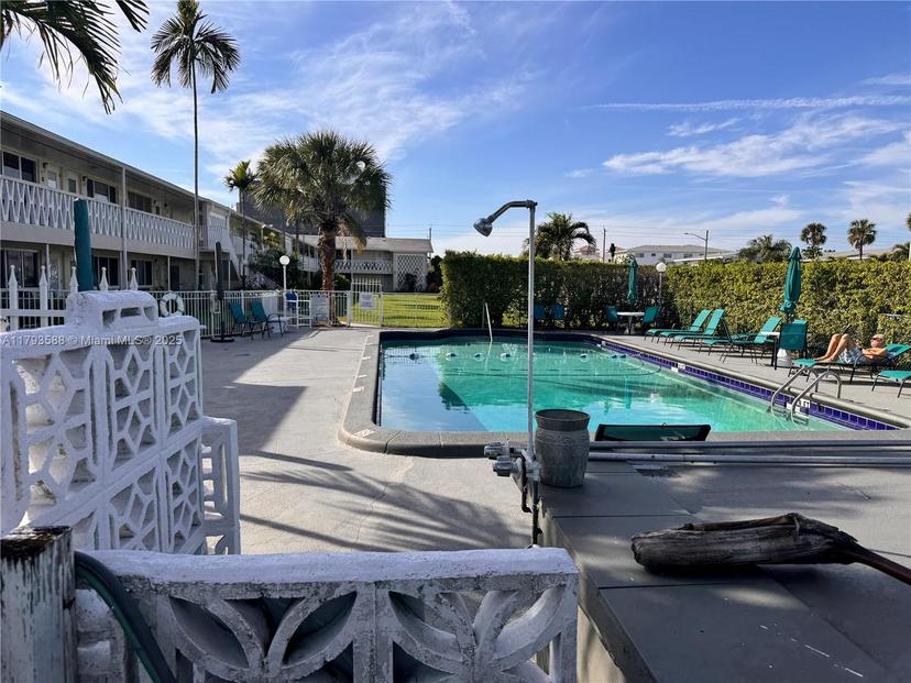 Picture of 900 Atlantic Shores Blvd # 116, Hallandale Beach FL 33009