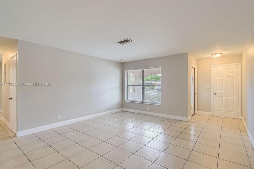 Picture of 1172 NW 46Th Ave, Lauderhill FL 33313