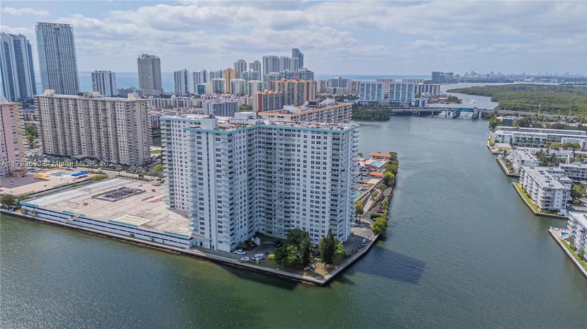 Picture of 301 174Th St # 401, Sunny Isles Beach FL 33160