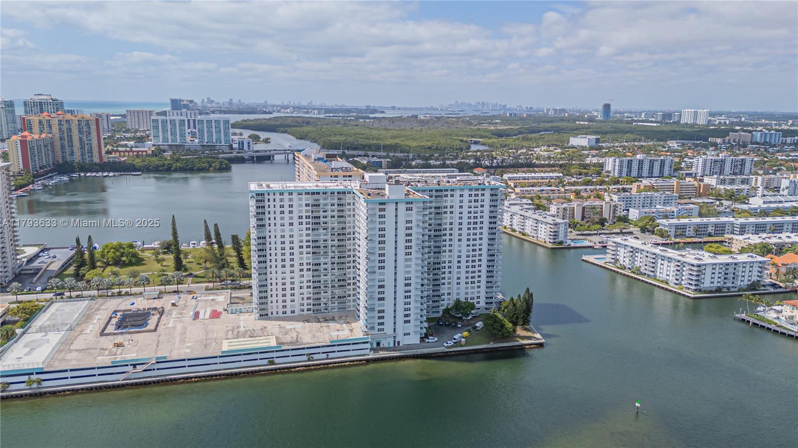 Picture of 301 174Th St # 401, Sunny Isles Beach, FL 33160