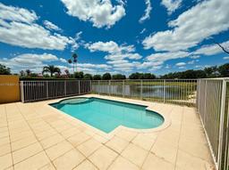 Picture of 673 Gazetta Way, West Palm Beach, FL 33413