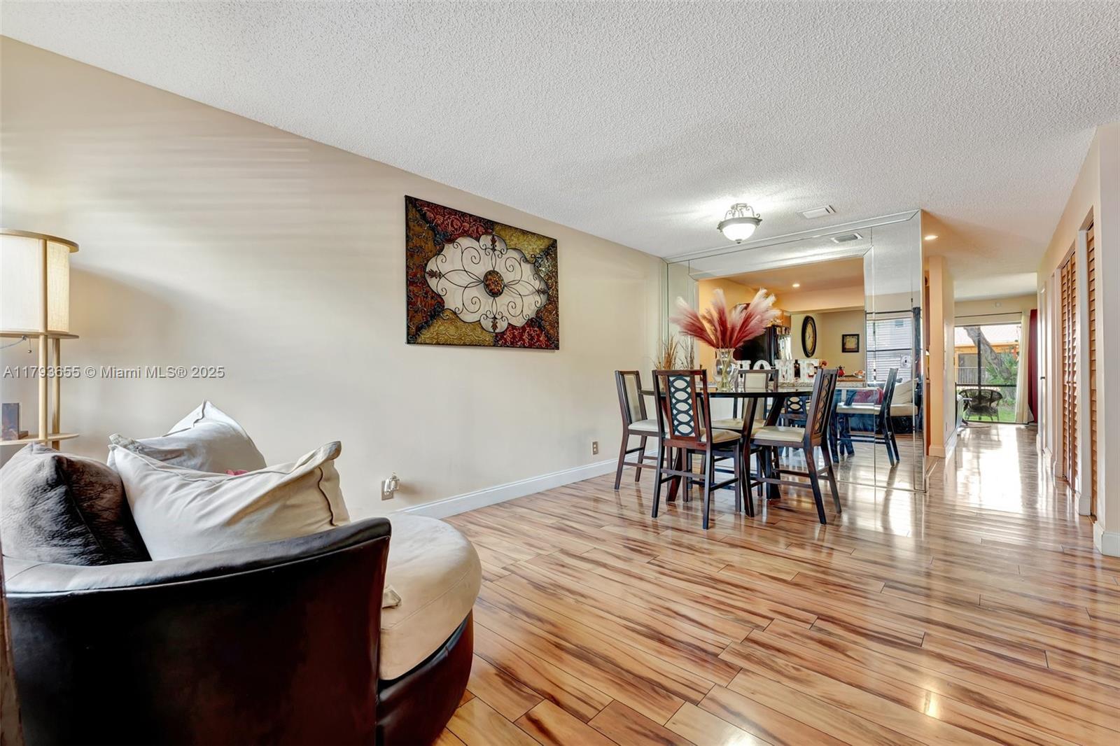 Picture of 9829 Riverside Dr # 6, Coral Springs, FL 33071