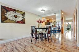 Picture of 9829 Riverside Dr # 6, Coral Springs, FL 33071