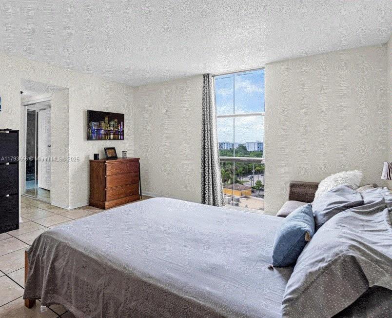 Picture of 13499 Biscayne Blvd # 913, North Miami FL 33181