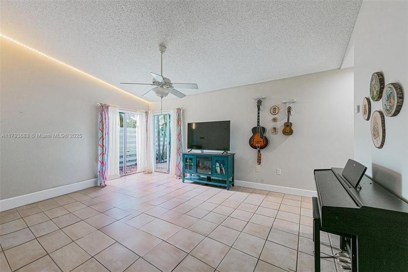 Picture of 14700 SW 139Th Ave # 40, Miami FL 33186