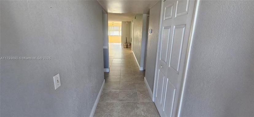Picture of 10207 Sunrise Lakes Blvd # 307, Sunrise FL 33322