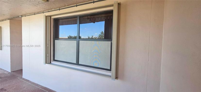 Picture of 10207 Sunrise Lakes Blvd # 307, Sunrise FL 33322
