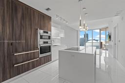 Picture of 851 NE 1St Ave # 1506, Miami, FL 33132