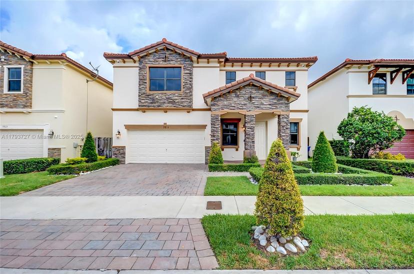Picture of 9815 NW 86Th Ter, Doral FL 33178