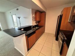 Picture of 2775 NE 187Th St # 403, Aventura, FL 33180