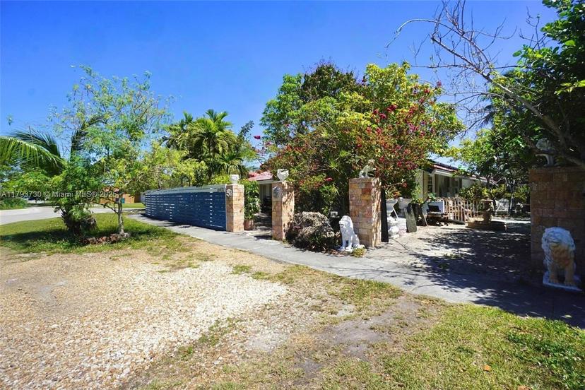 Picture of 19651 NE 22Nd Ave, Miami FL 33180