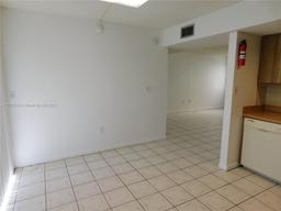 Picture of 8005 SW 107 Av # 118, Miami, FL 33173