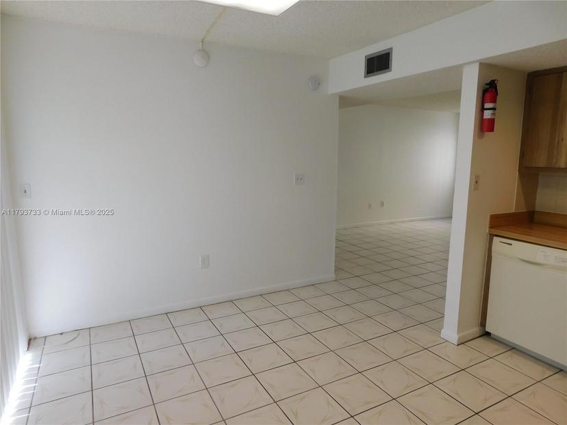 Picture of 8005 SW 107 Av # 118, Miami FL 33173