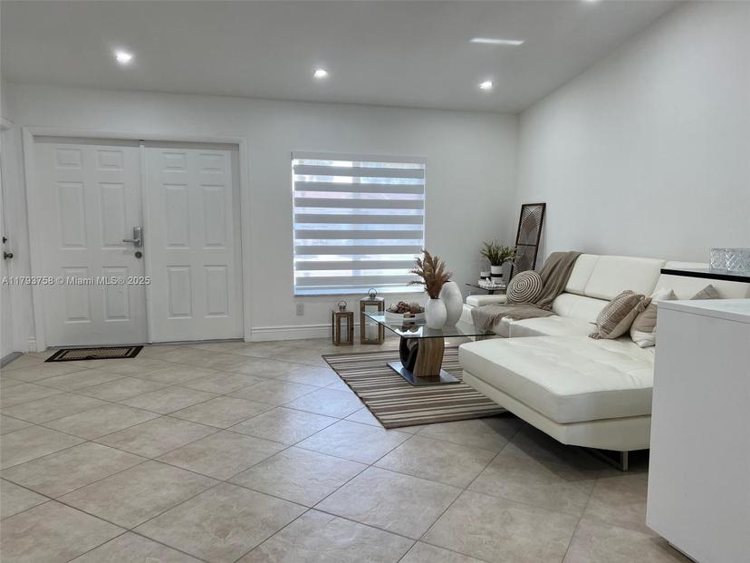Picture of 20255 SW 132Nd Ave, Miami FL 33177