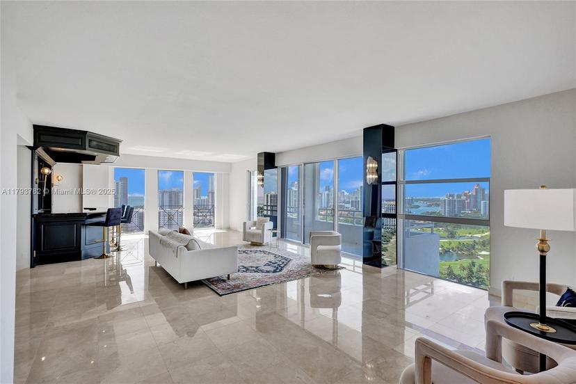 Picture of 20355 NE 34Th Ct # 2725, Aventura FL 33180