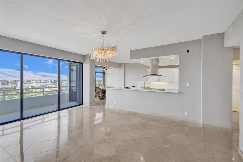 Picture of 20355 NE 34Th Ct # 2725, Aventura FL 33180