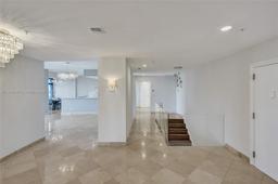 Picture of 20355 NE 34Th Ct # 2725, Aventura, FL 33180