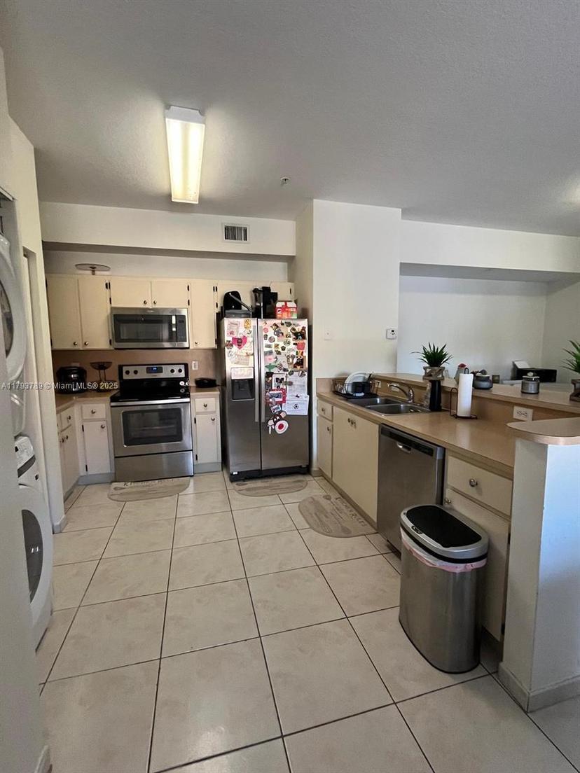Picture of 7270 NW 114Th Ave # 9, Doral FL 33178