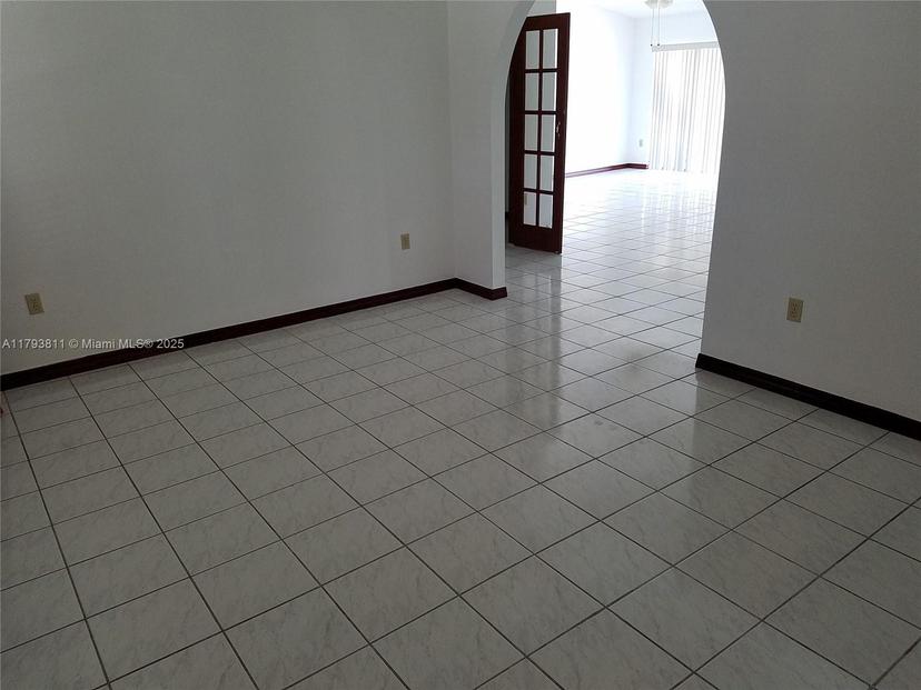 Picture of 12770 NW 11Th St, Miami FL 33182